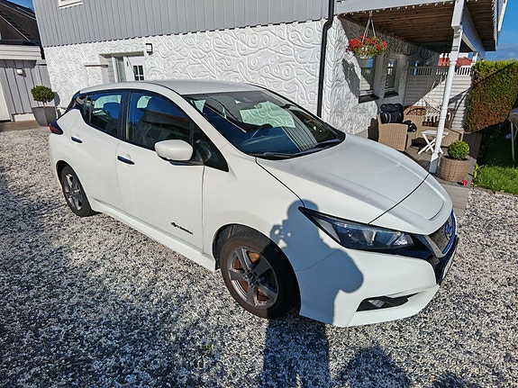 Nissan Leaf 9 of 30