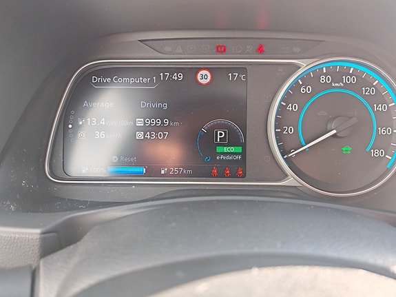 Nissan Leaf 13 of 30
