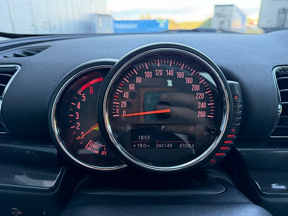 MINI Clubman Cooper D 27 of 30