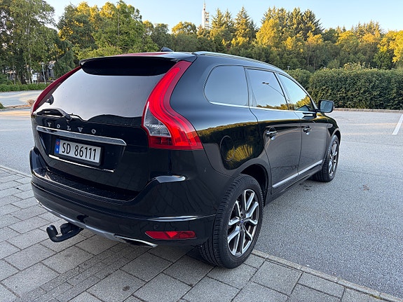 Volvo XC60 5 of 30