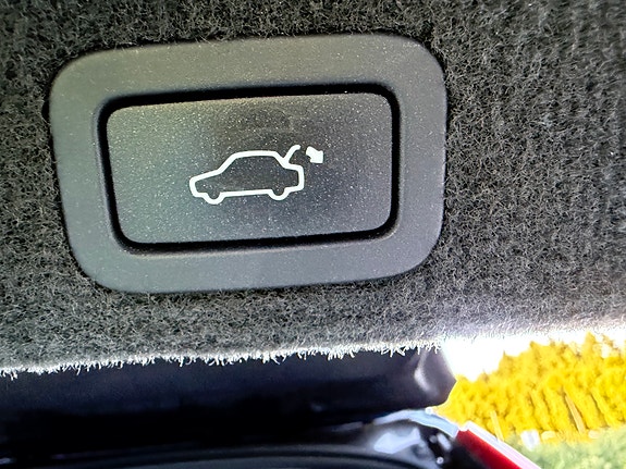 Volvo XC60 23 of 30