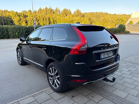 Volvo XC60 3 of 30