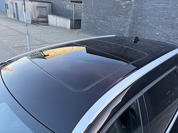 Volvo XC60 9 of 30