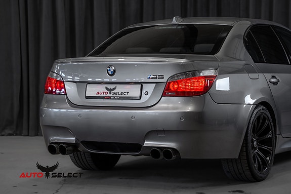 BMW M5 13 of 30