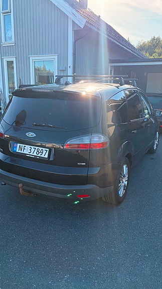 Ford S-MAX 5 of 30