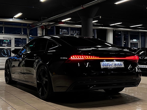 Audi A7 3 of 30