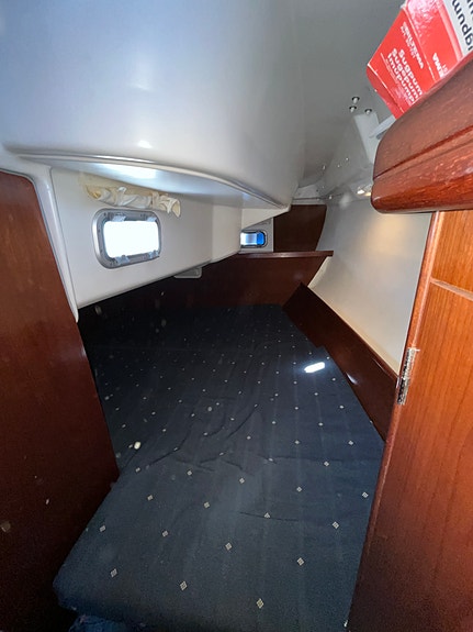 Pent holdt 2005 mod. Beneteau Oceanis Clipper 323 – Ligger i Leangbukta i Asker 30 of 30