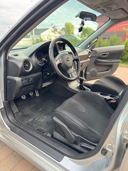 Subaru Impreza 16 of 28