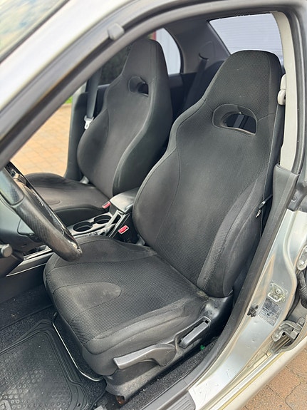 Subaru Impreza 15 of 28
