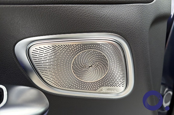 Mercedes-Benz GLC300 e 22 of 22