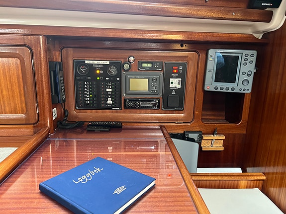 Flott og godt utstyrt Bavaria 37 AC selges - Ligger i Stavanger 21 of 30