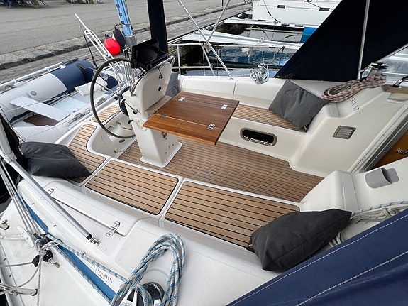Flott og godt utstyrt Bavaria 37 AC selges - Ligger i Stavanger 10 of 30