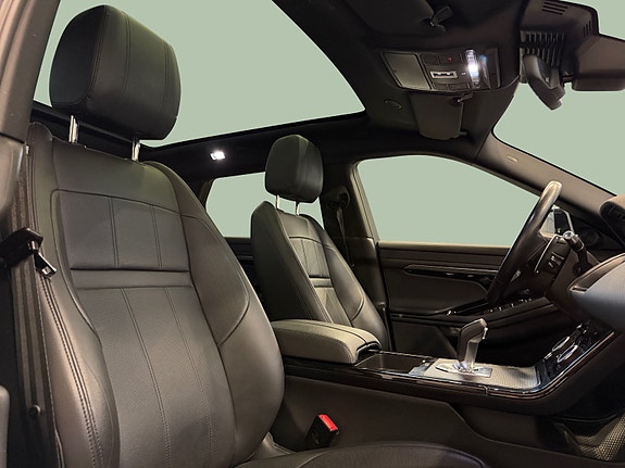 Land Rover Range Rover Evoque 19 of 30