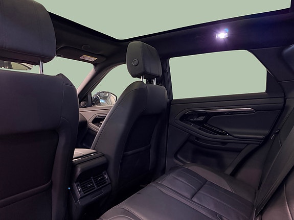 Land Rover Range Rover Evoque 13 of 30