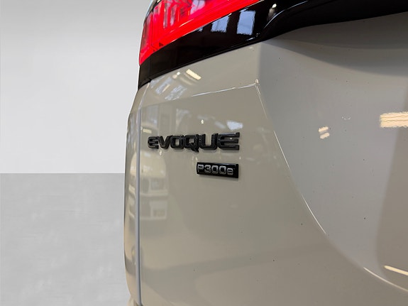 Land Rover Range Rover Evoque 8 of 30