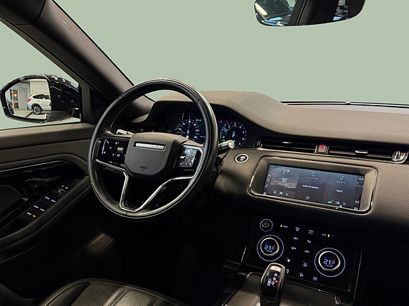 Land Rover Range Rover Evoque 16 of 30