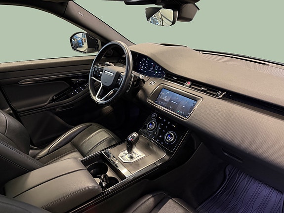 Land Rover Range Rover Evoque 18 of 30