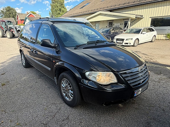 Chrysler Grand Voyager 4 of 9