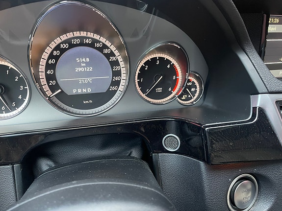 Mercedes-Benz E220 d 18 of 18