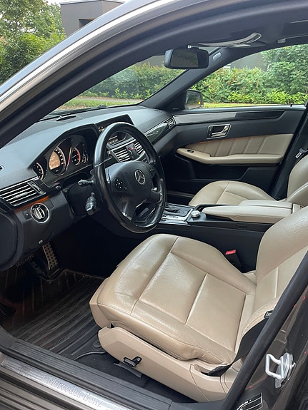 Mercedes-Benz E220 d 11 of 18