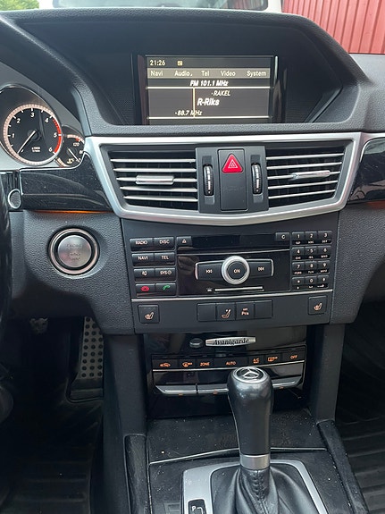 Mercedes-Benz E220 d 17 of 18