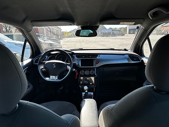 Citroen DS3 13 of 17