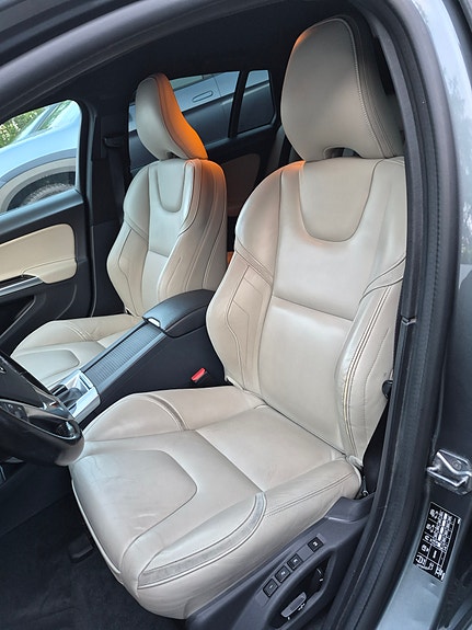 Volvo V60 11 of 30