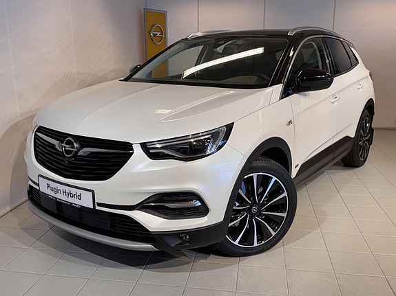 Opel Grandland X 2 of 30
