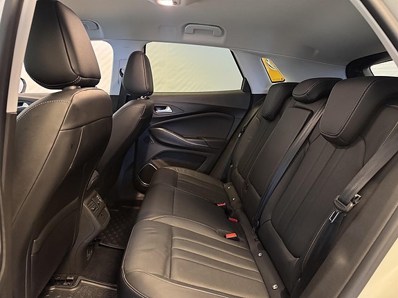 Opel Grandland X 25 of 30