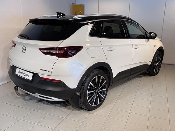 Opel Grandland X 12 of 30