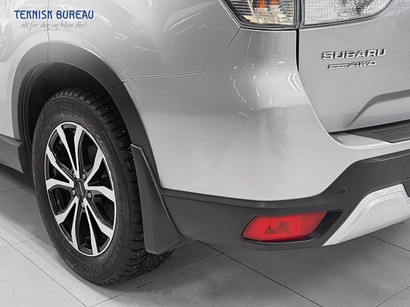 Subaru Forester 10 of 30