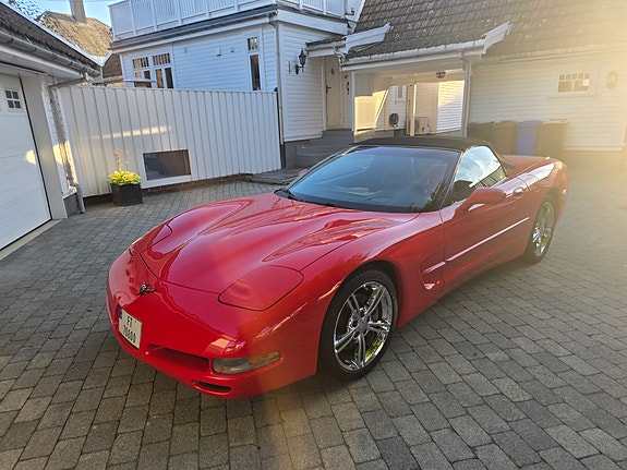 Chevrolet Corvette 3 of 17