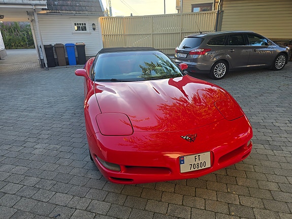 Chevrolet Corvette 4 of 17