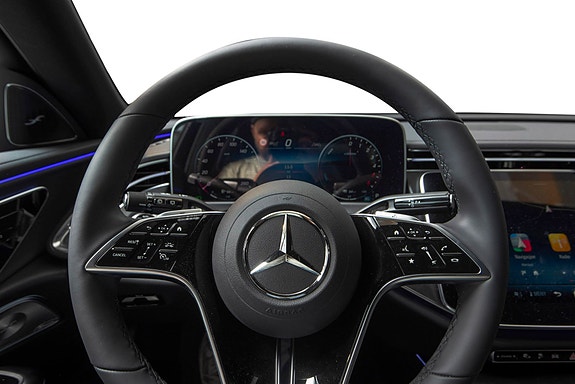 Mercedes-Benz E300 de 17 of 30