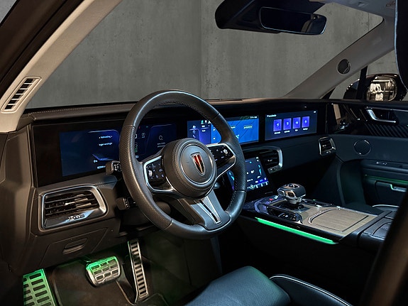 Hongqi E-HS9 15 of 30