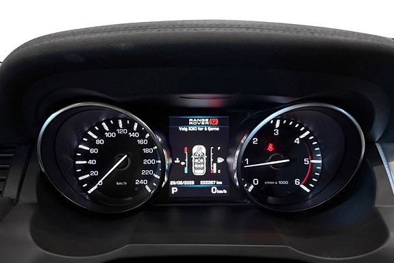 Land Rover Range Rover Evoque 17 of 25
