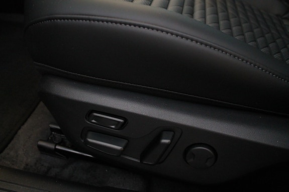 Kia EV4 12 of 27