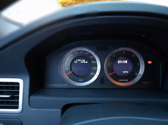 Volvo V70 13 of 15