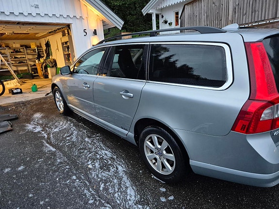 Volvo V70 10 of 15