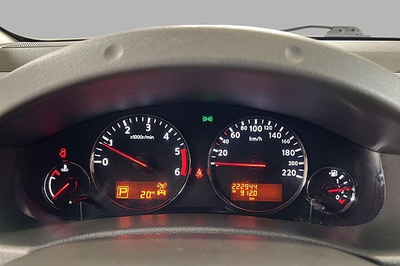 Nissan Navara 13 of 23