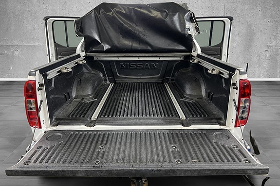Nissan Navara 18 of 23
