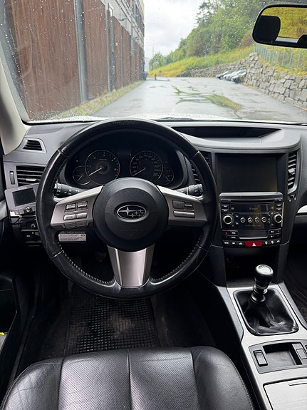 Subaru Outback 21 of 30