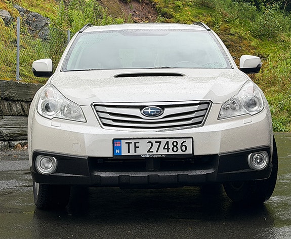 Subaru Outback 2 of 30