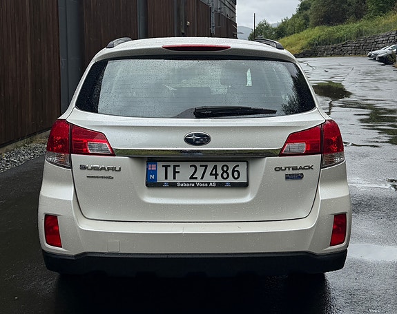Subaru Outback 5 of 30