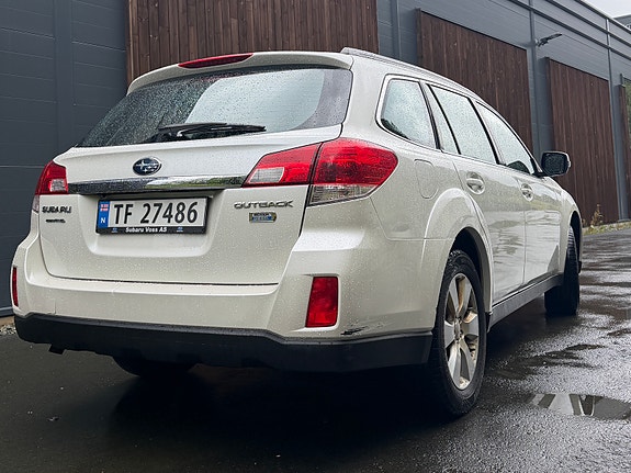 Subaru Outback 6 of 30