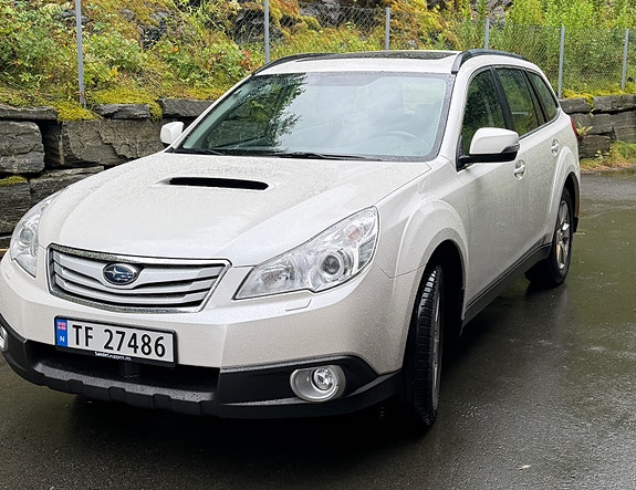 Subaru Outback 3 of 30