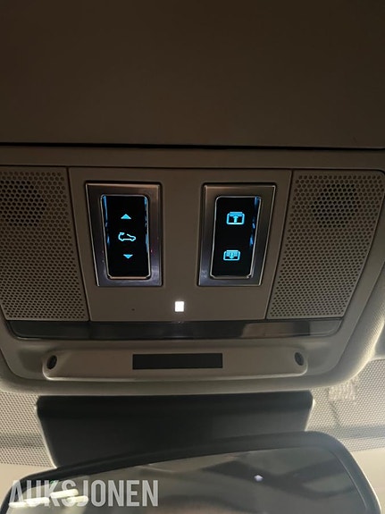 Jaguar F-PACE 28 of 30