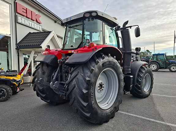 Massey Ferguson 7718 Dyna-6 3 of 30