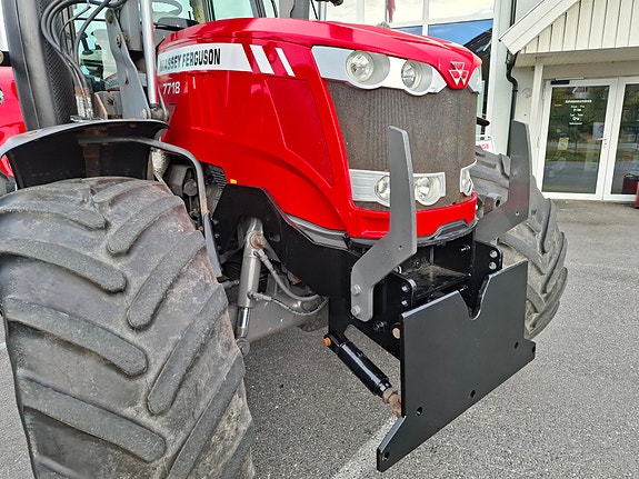 Massey Ferguson 7718 Dyna-6 10 of 30