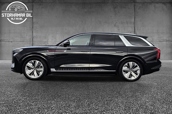 Hongqi 6 of 30